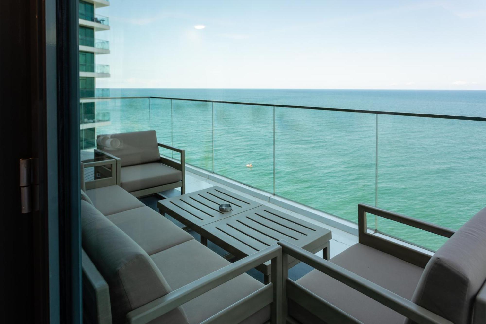 Hotel Batumi View Luxury Exterior foto